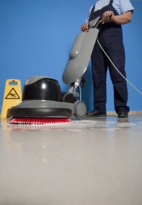 cleaning machine to wax commercial floors